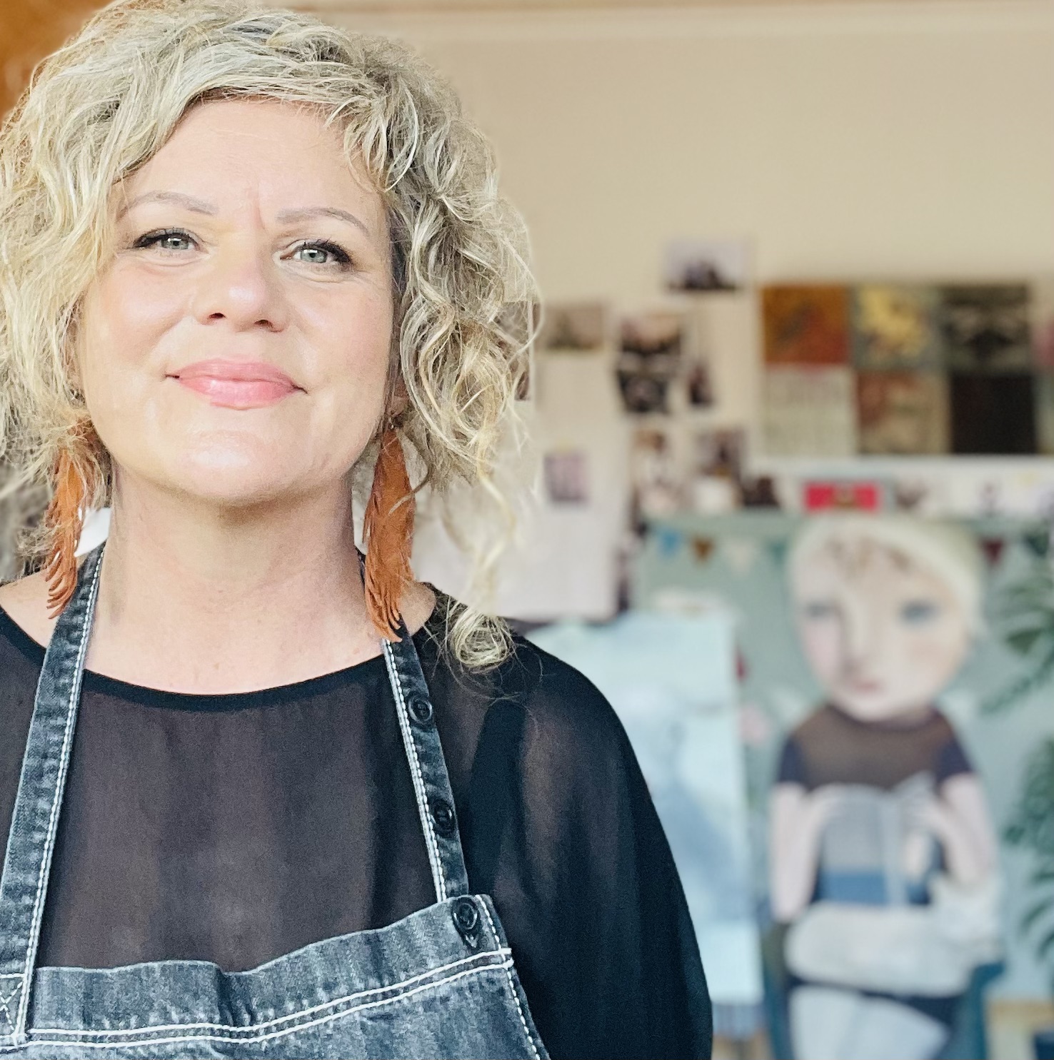 artist Hayley Hamilton
